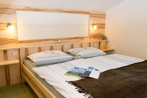 2. Schlafzimmmer der Ferienwohnung Kehlstein im Haus Wiesenrand